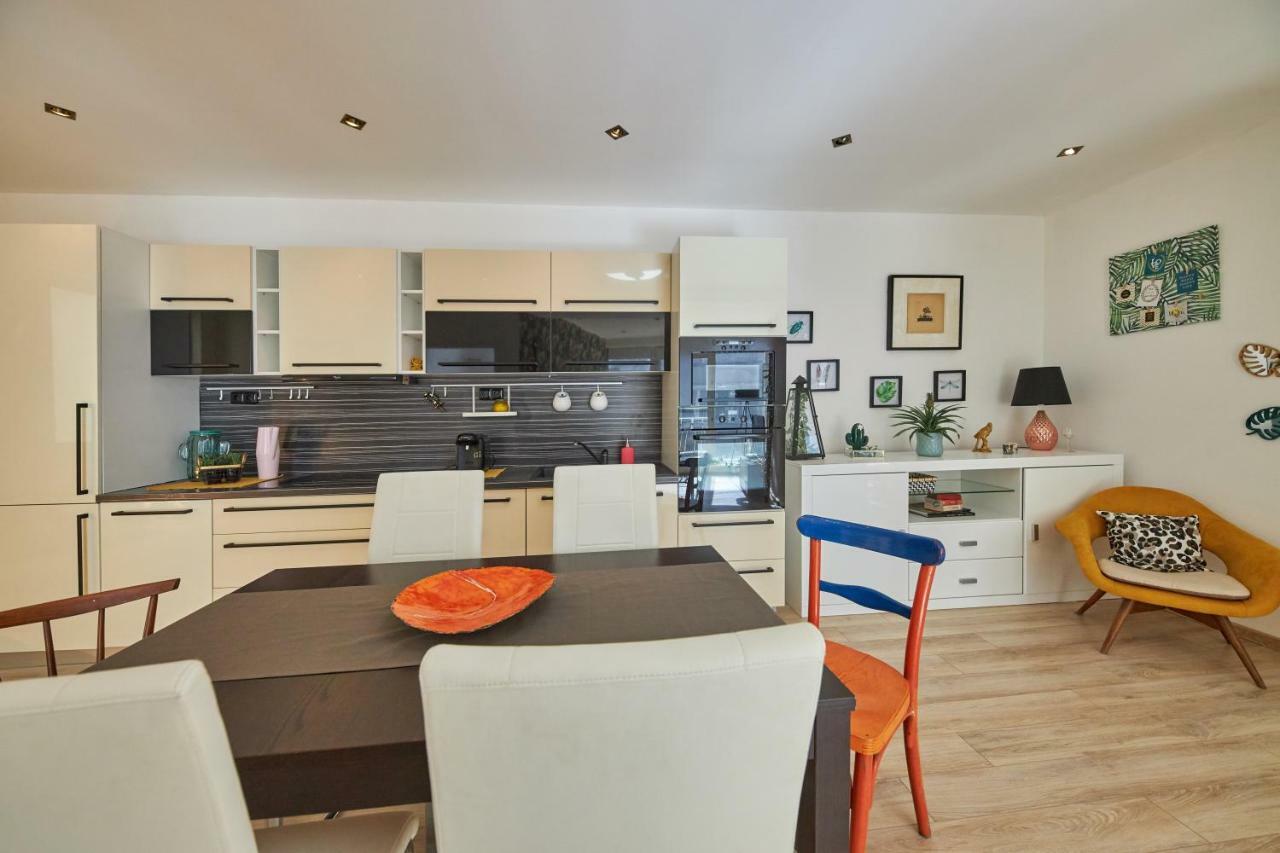 Pineapple Apartment Bratislava Extérieur photo