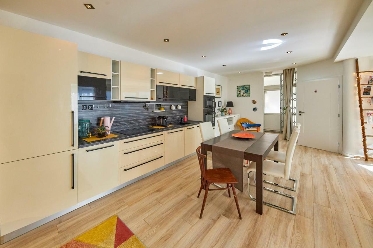 Pineapple Apartment Bratislava Extérieur photo