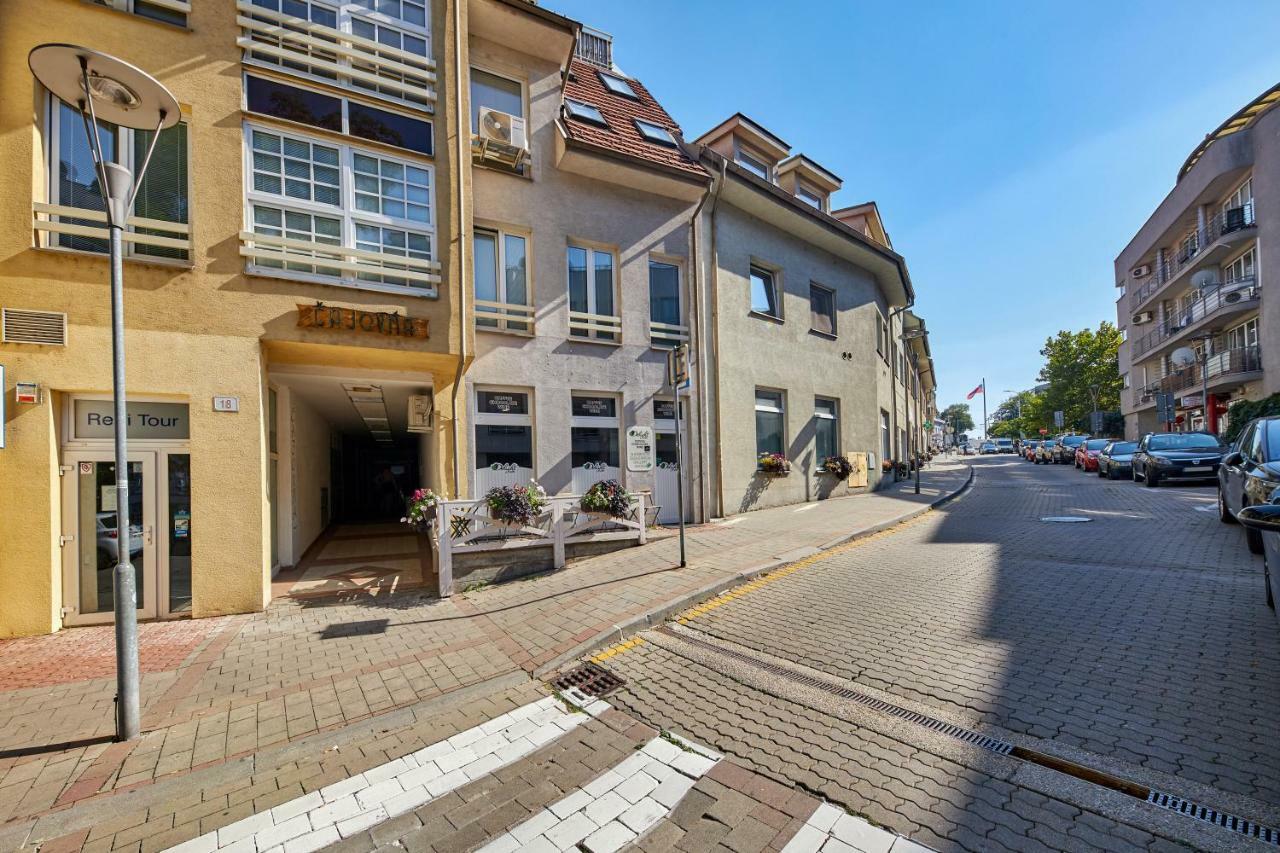 Pineapple Apartment Bratislava Extérieur photo